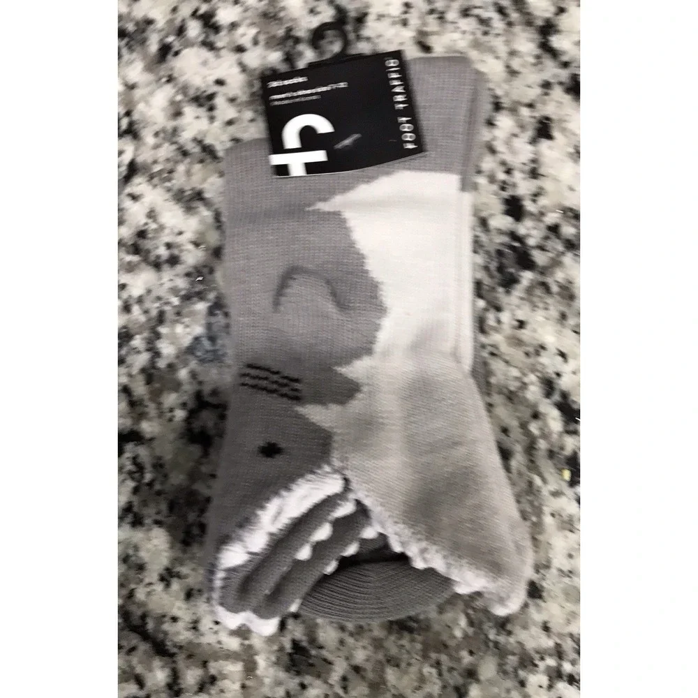 NEW Foot Traffic 3D Shark Socks Men's 7-12 Gray Novelty Animal Fin Teeth